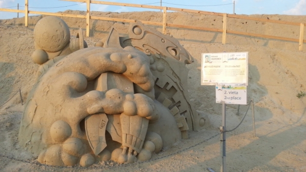 Скульптура из песка (2 место)