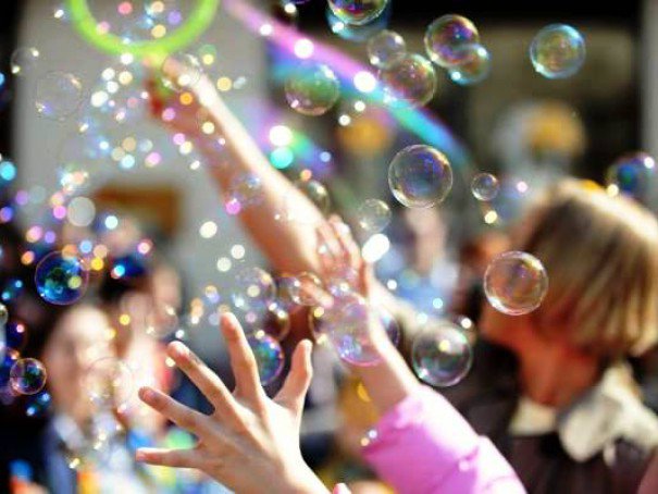 Радужные мыльные пузыри