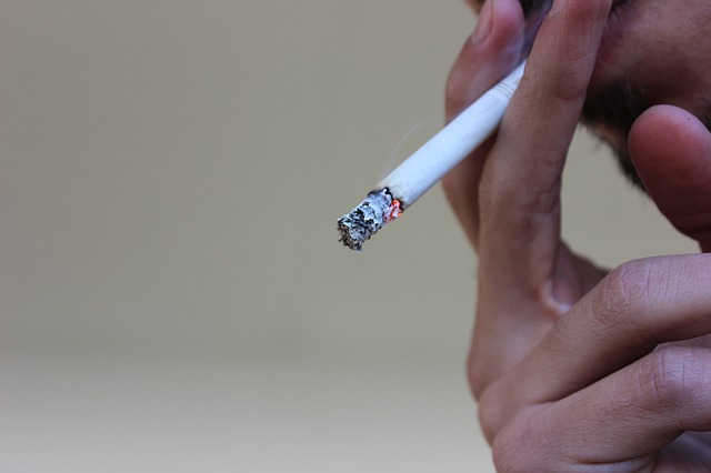 Не можешь бросить курить -завязывай с "лишними" сигаретами