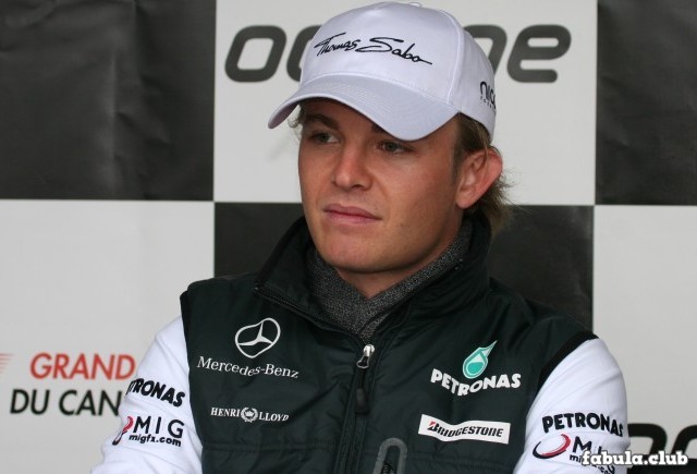 Нико Росберг завершил карьеру, став чемпионом Формулы-1!