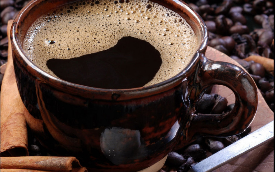 Как любовь к черному кофе может охарактеризовать человека?