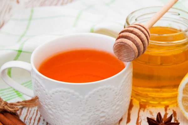 Стоит ли пить чай с медом?