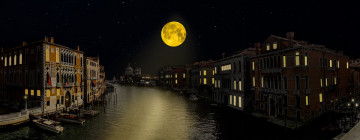Как видна Луна в Венеции