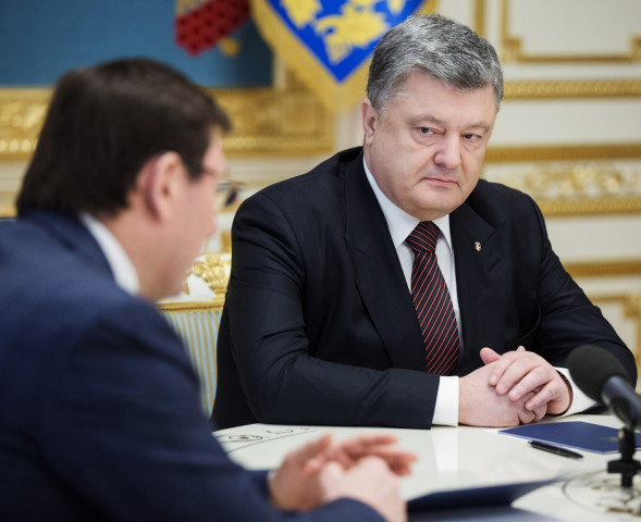 Петро Порошенко заявил - «мой украинский народ способен прожить без российских социальных сетей»