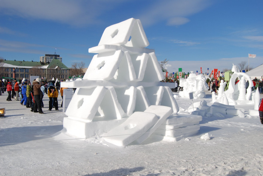 Снежный фестиваль в Канаде